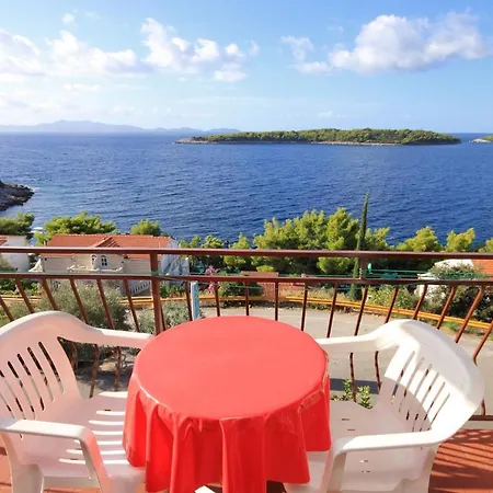 Apartments By The Sea Prizba, Korcula - 9227 *